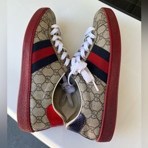 Gucci shoes